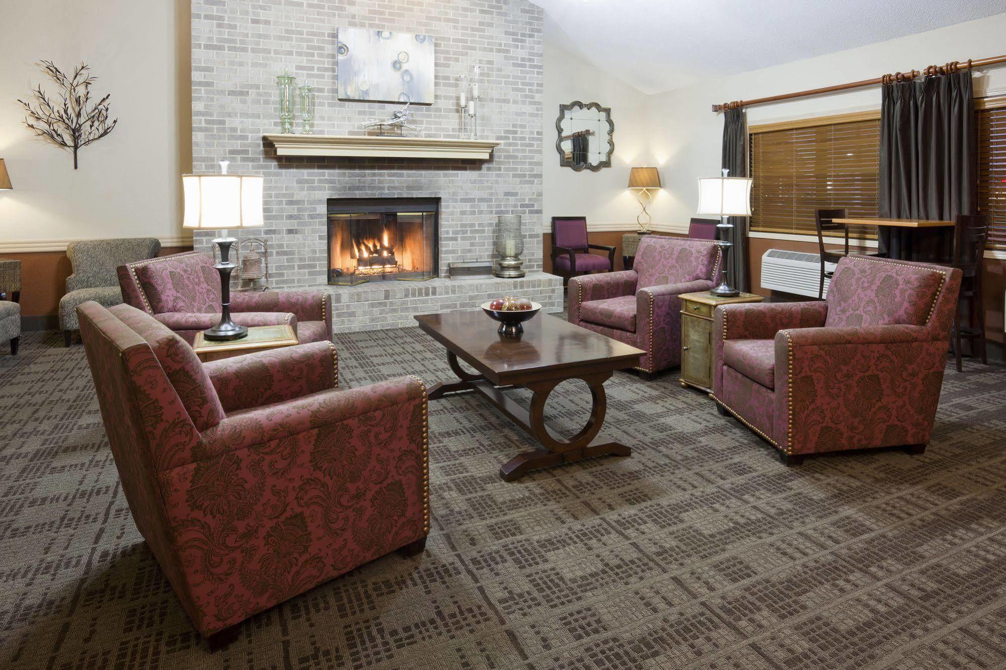 Americinn By Wyndham Osceola Εξωτερικό φωτογραφία