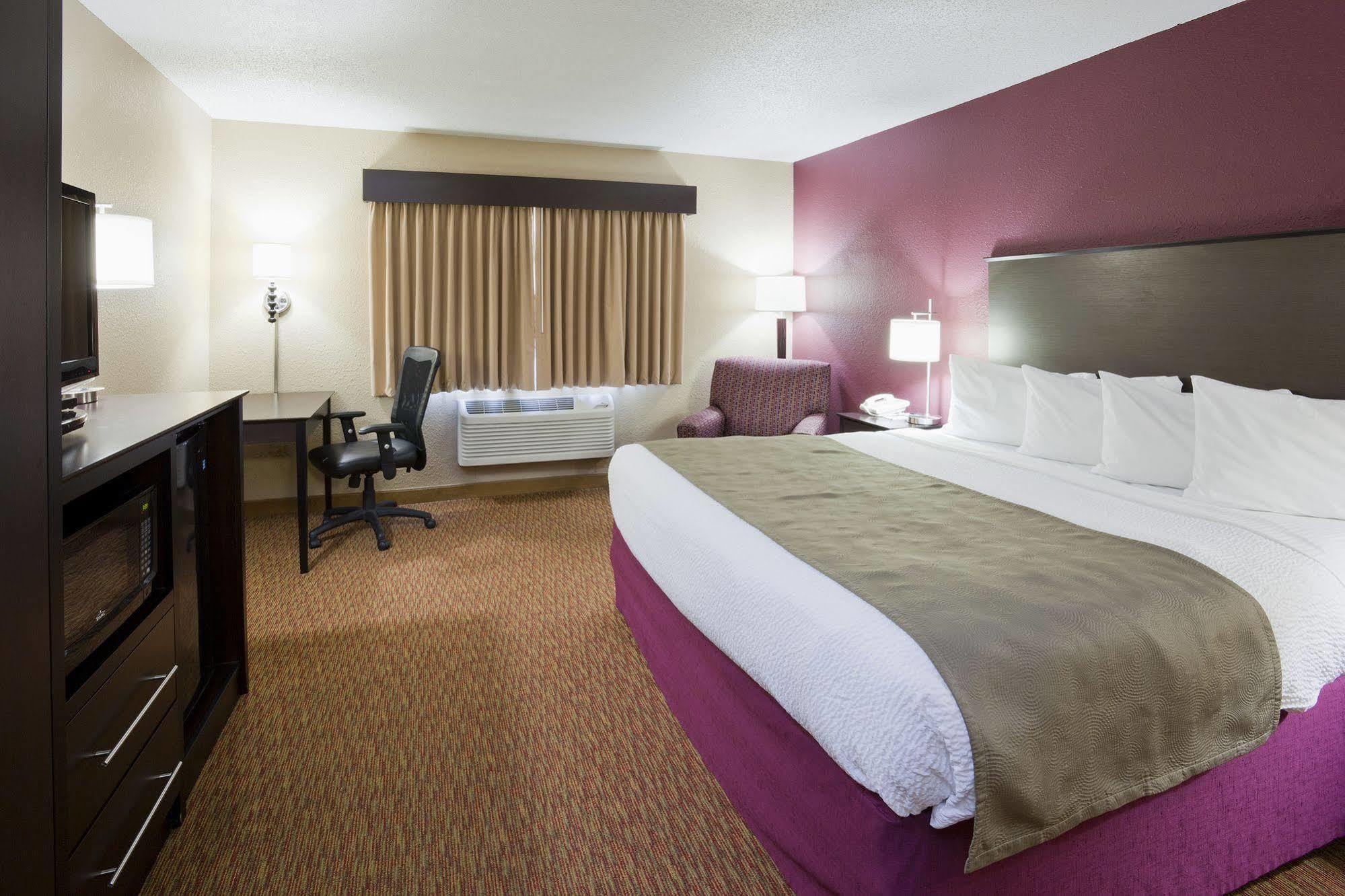 Americinn By Wyndham Osceola Εξωτερικό φωτογραφία