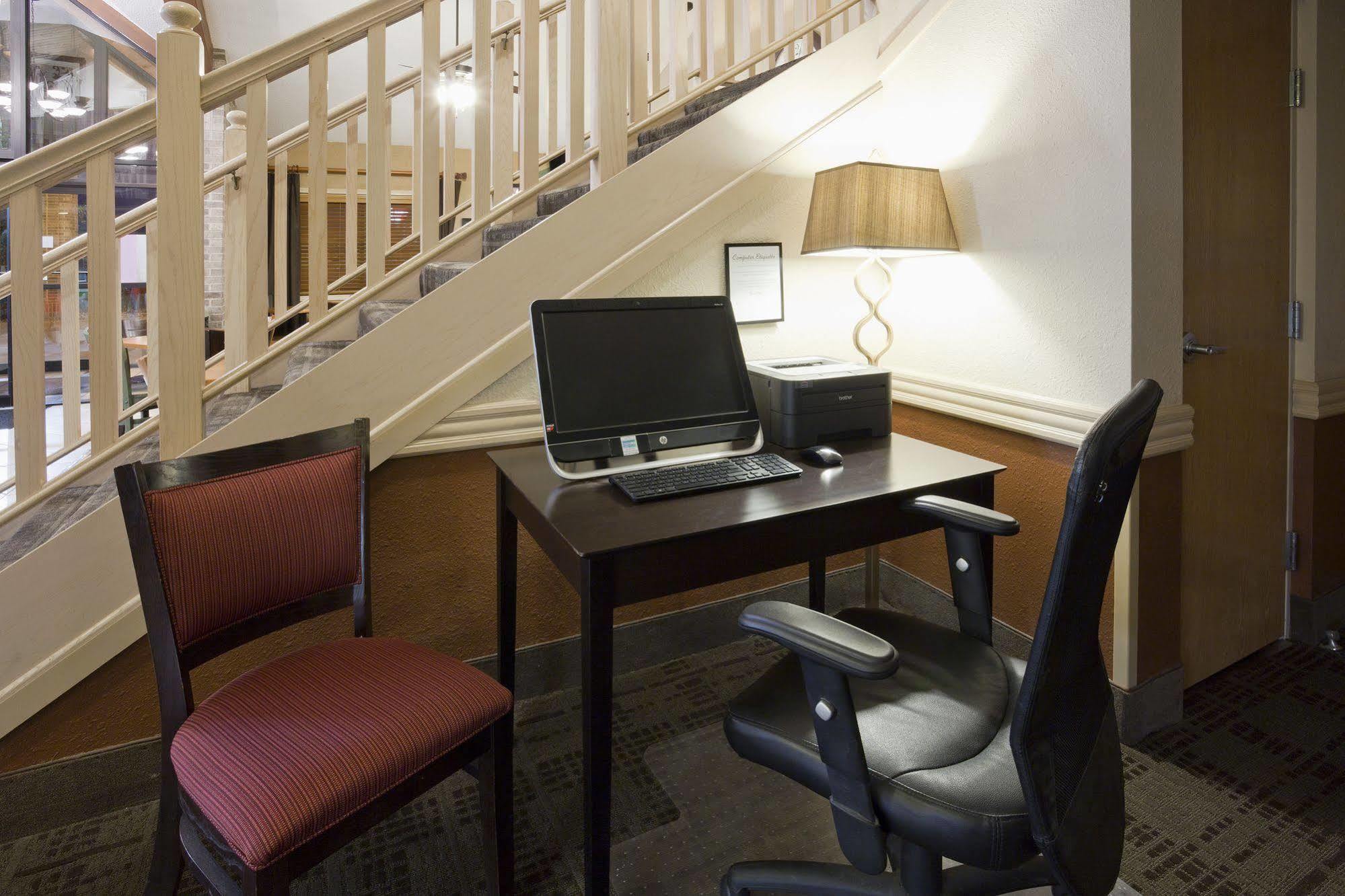 Americinn By Wyndham Osceola Εξωτερικό φωτογραφία